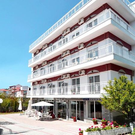 Hotel Triada リメナリア エクステリア 写真