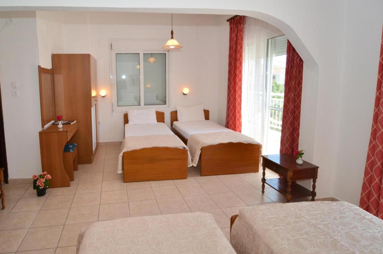 Hotel Triada リメナリア エクステリア 写真